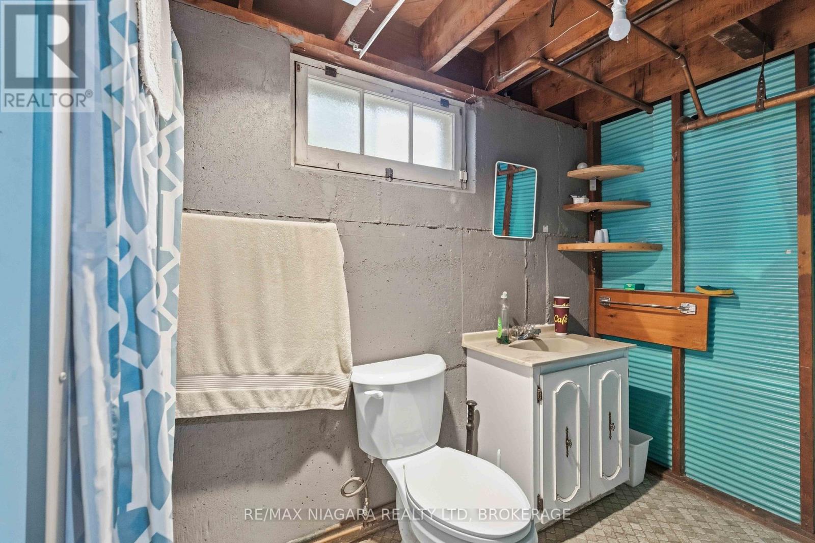 5737 Lowell Avenue, Niagara Falls, Ontario  L2G 4E4 - Photo 31 - X13070346