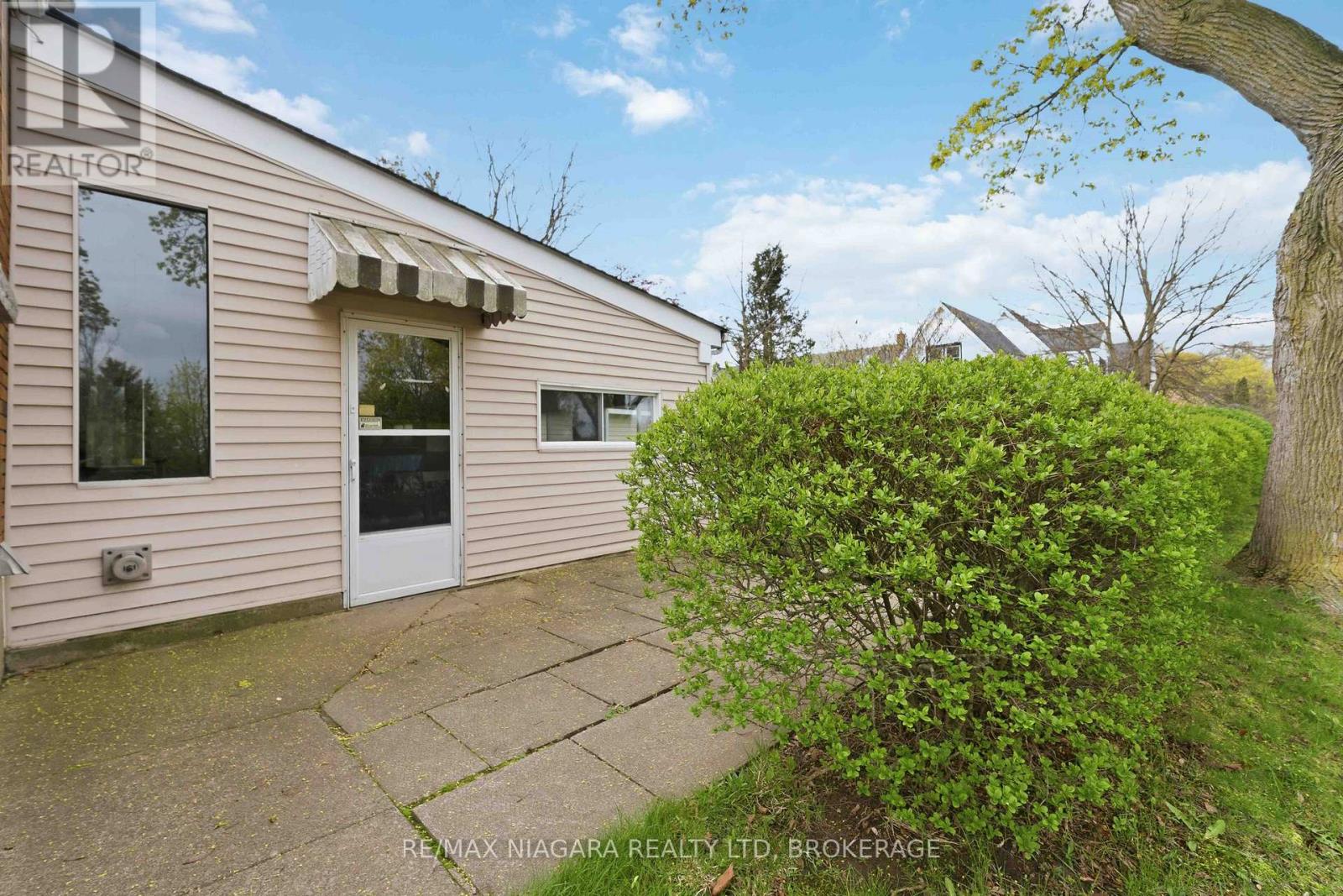 5737 Lowell Avenue, Niagara Falls, Ontario  L2G 4E4 - Photo 34 - X13070346
