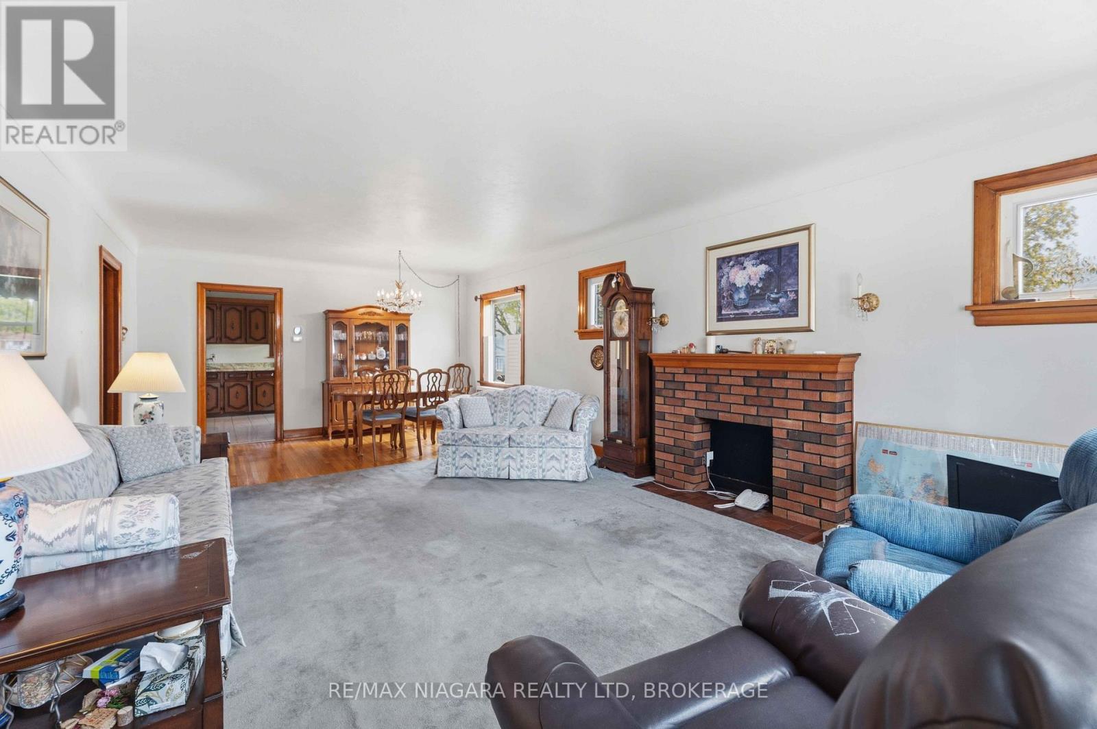 5737 Lowell Avenue, Niagara Falls, Ontario  L2G 4E4 - Photo 9 - X13070346