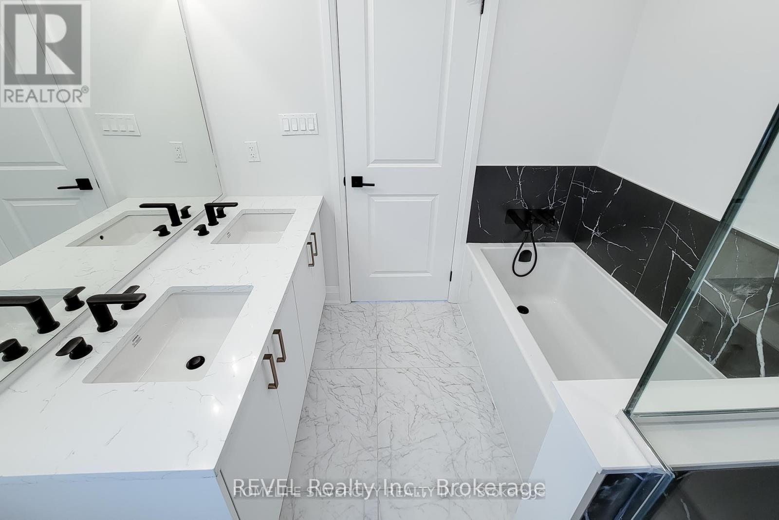 6454 Sunshine Common, Niagara Falls, Ontario  L2G 0E4 - Photo 18 - X13070666