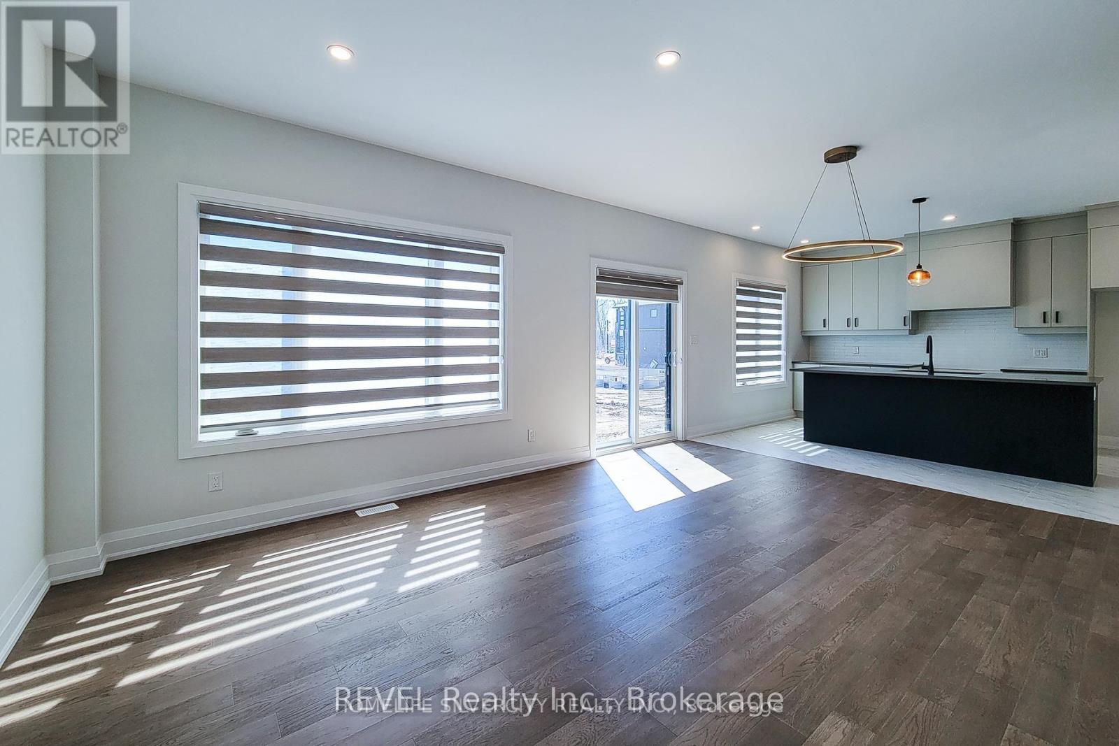 6454 Sunshine Common, Niagara Falls, Ontario  L2G 0E4 - Photo 5 - X13070666