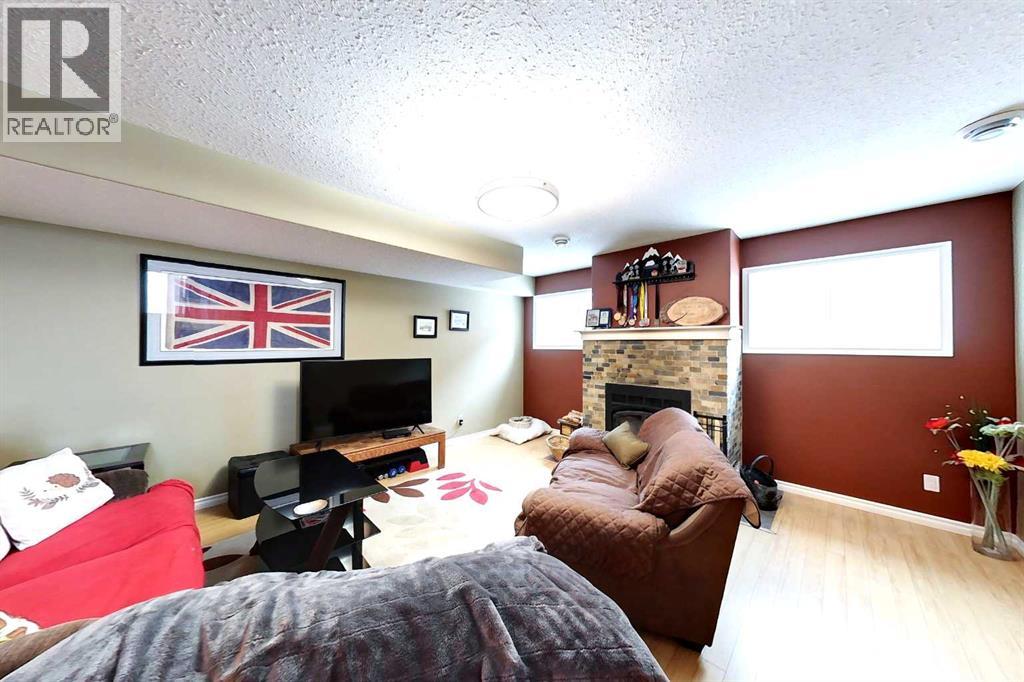 725 10 Street SE, Slave Lake, Alberta  T0G 2A3 - Photo 25 - A2293347