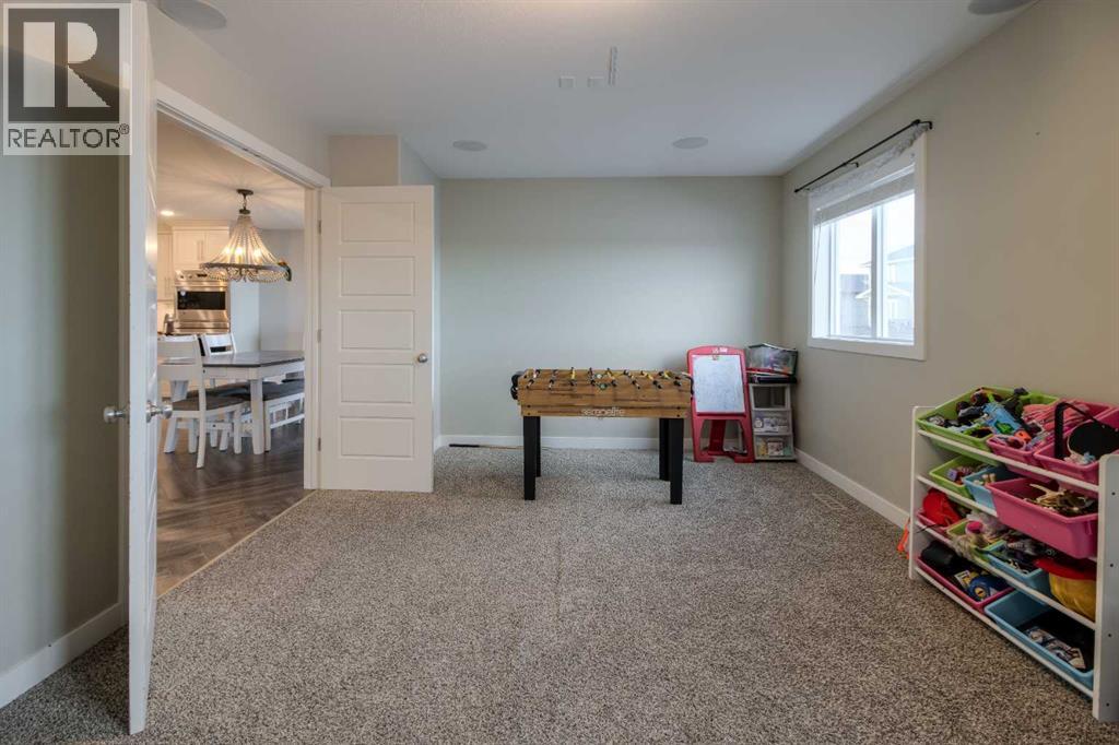 541 Aquitania Boulevard W, Lethbridge, Alberta  T1J 5G7 - Photo 16 - A2272884