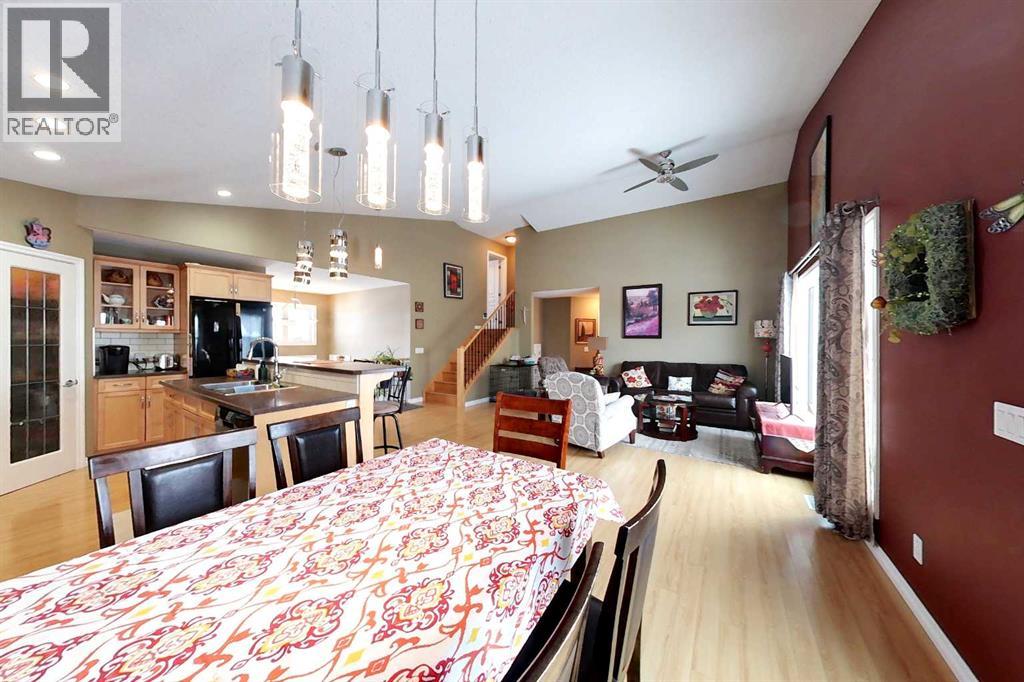 725 10 Street SE, Slave Lake, Alberta  T0G 2A3 - Photo 11 - A2293347