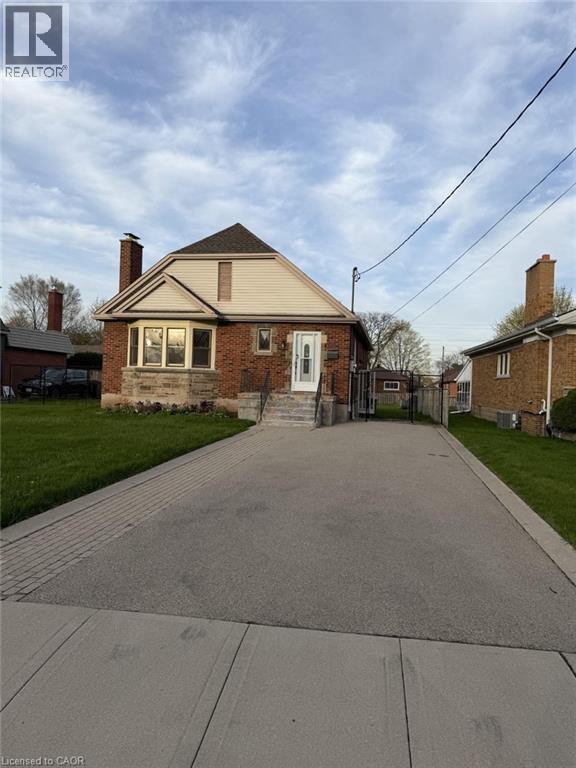 37 Lower Horning Road, Hamilton, Ontario  L8S 3E9 - Photo 1 - 40825289