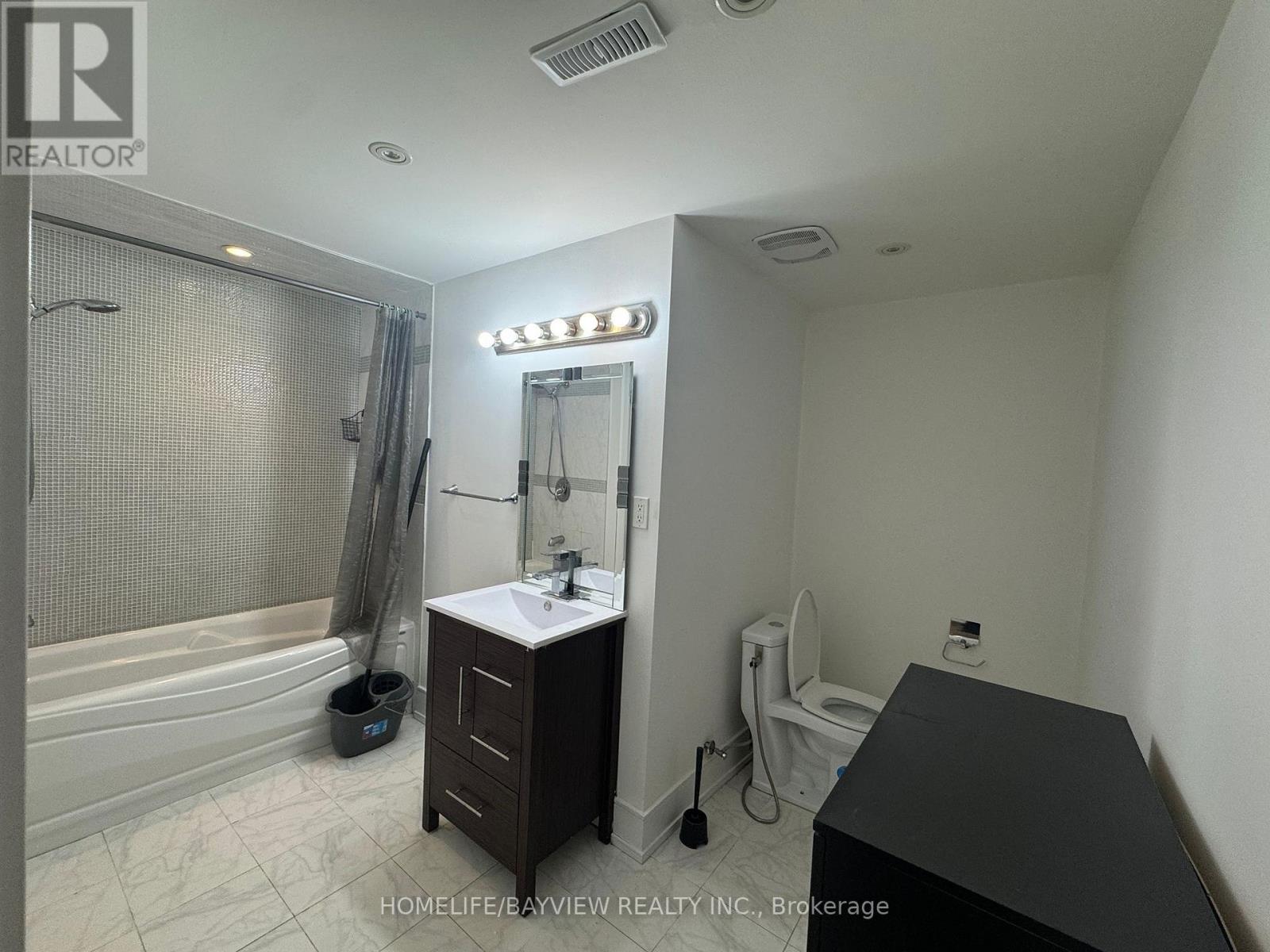 Bsmt - 77 Winchester Lane, Richmond Hill, Ontario  L4C 6Y6 - Photo 10 - N12870616