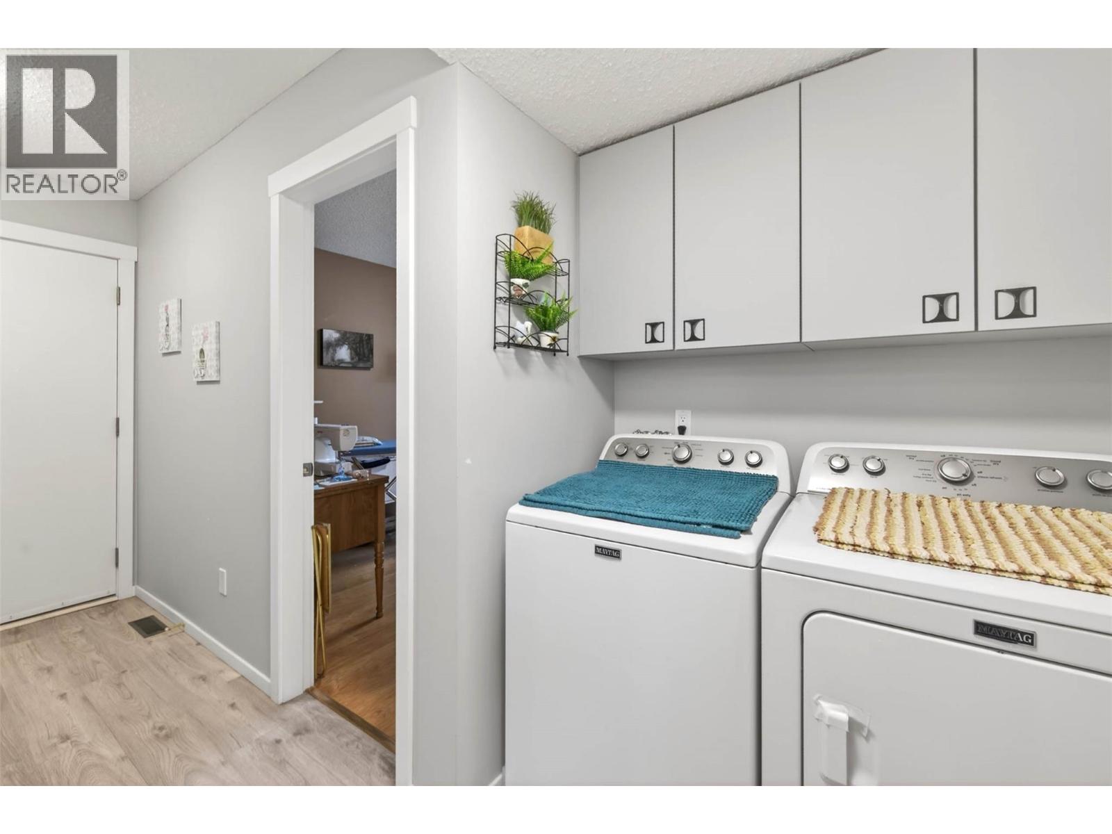 985 Nicolani Drive, Kamloops, British Columbia  V2B 8C6 - Photo 28 - 10385540
