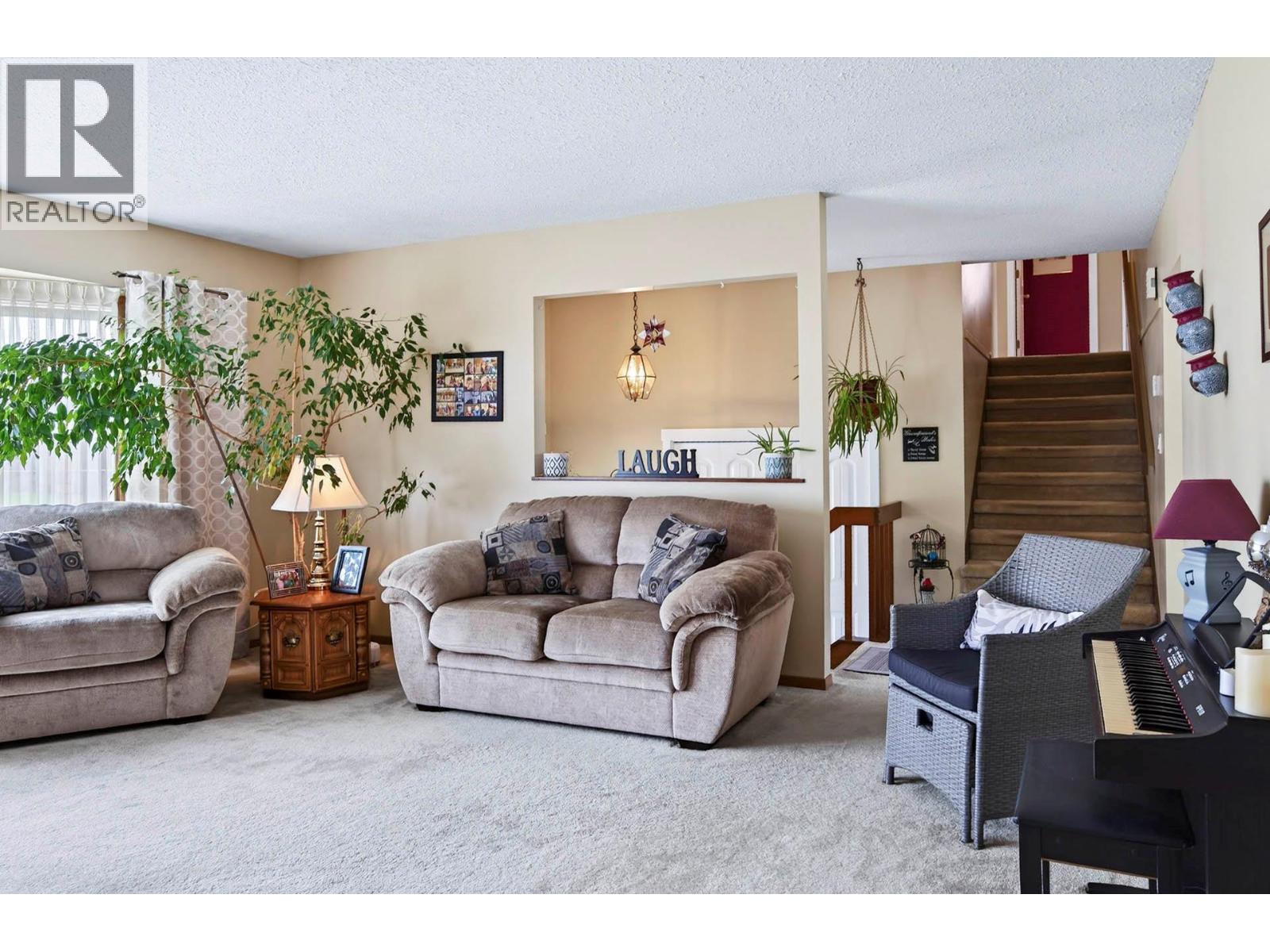985 Nicolani Drive, Kamloops, British Columbia  V2B 8C6 - Photo 6 - 10385540