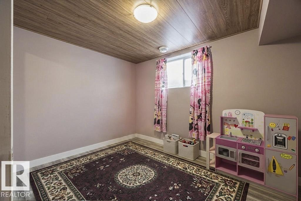 9827 152 St Nw, Edmonton, Alberta  T5P 1X2 - Photo 13 - E4485236