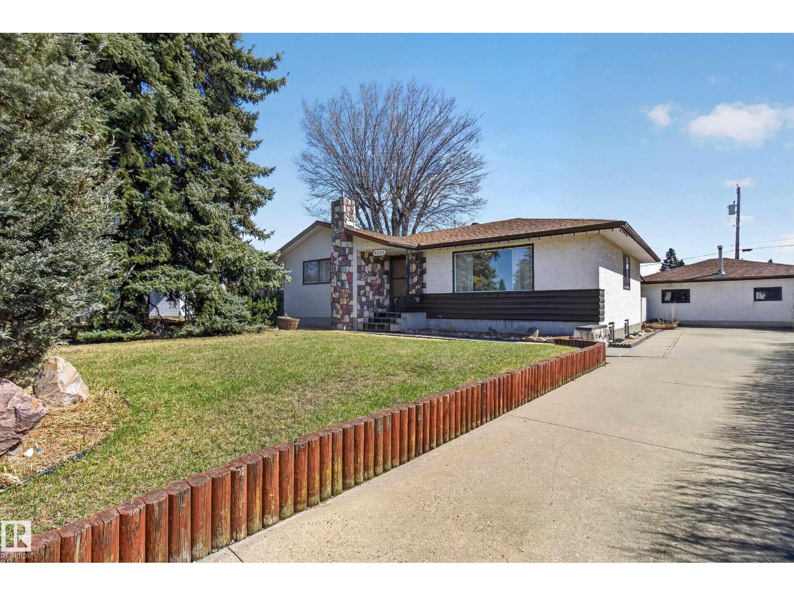 4607 104 AV NW, edmonton, Alberta