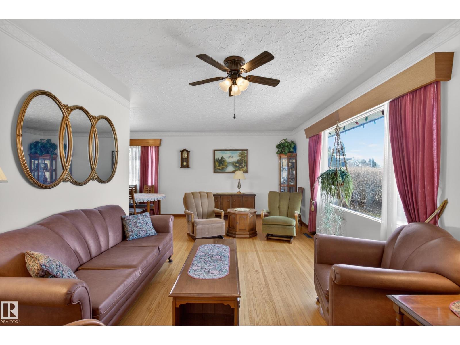 4607 104 Av Nw, Edmonton, Alberta  T6A 0X3 - Photo 4 - E4485238