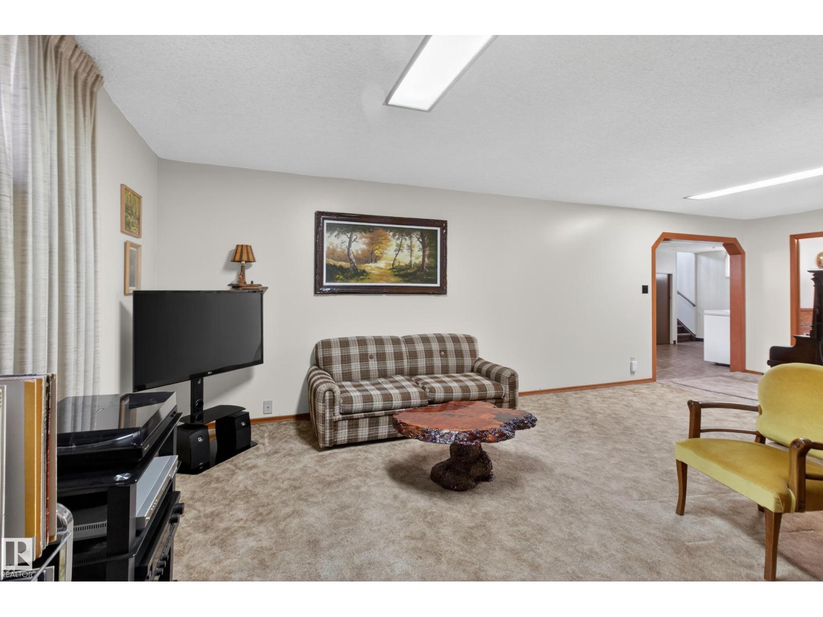 4607 104 Av Nw, Edmonton, Alberta  T6A 0X3 - Photo 40 - E4485238