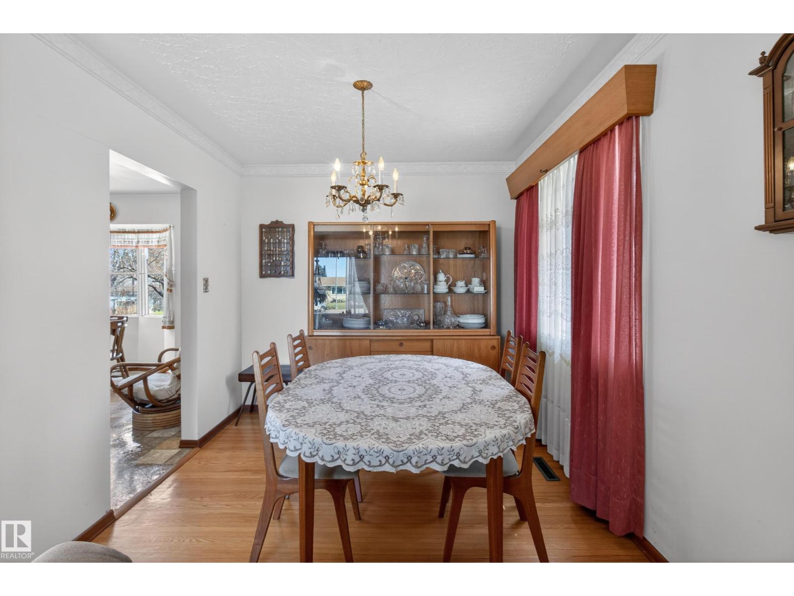 4607 104 Av Nw, Edmonton, Alberta  T6A 0X3 - Photo 8 - E4485238
