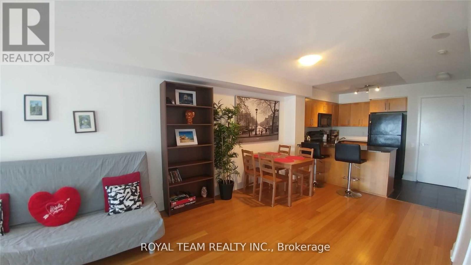 2312 - 2181 Yonge Street, Toronto, Ontario  M4S 2B1 - Photo 7 - C13070374