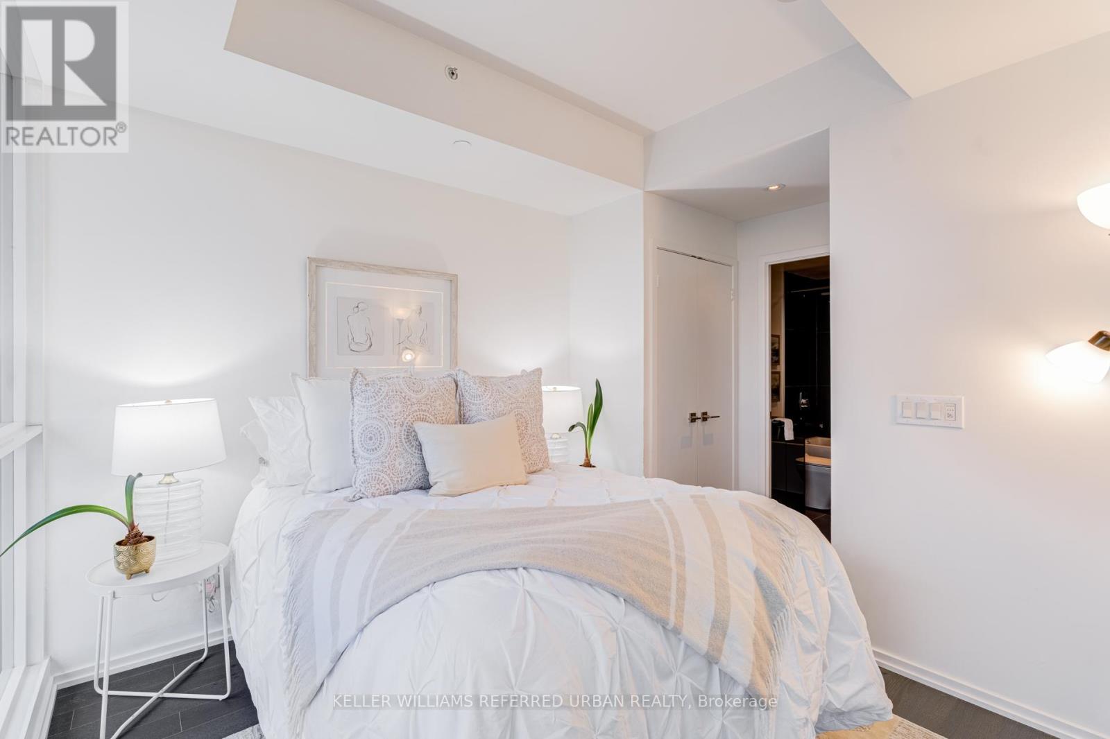 5217 - 70 Temperance Street S, Toronto, Ontario  M5H 0B1 - Photo 13 - C13070484
