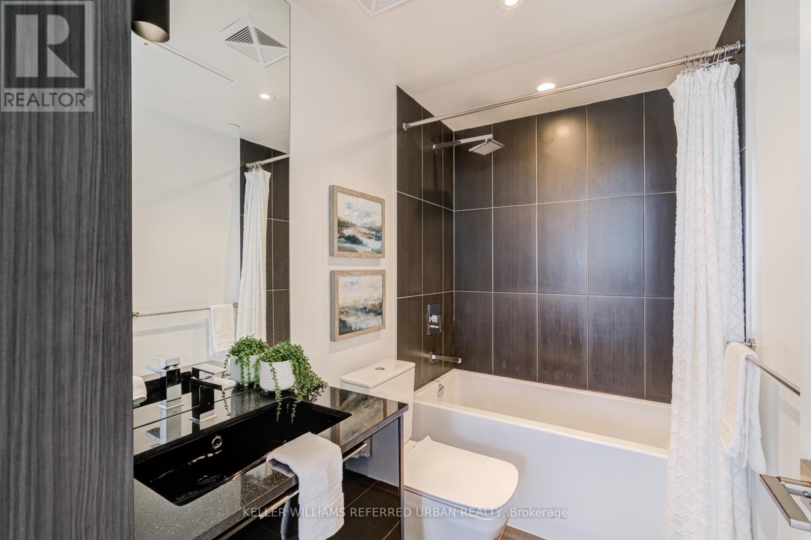 5217 - 70 Temperance Street S, Toronto, Ontario  M5H 0B1 - Photo 15 - C13070484