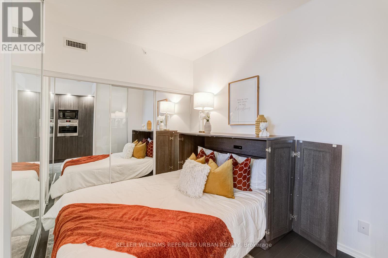 5217 - 70 Temperance Street S, Toronto, Ontario  M5H 0B1 - Photo 17 - C13070484
