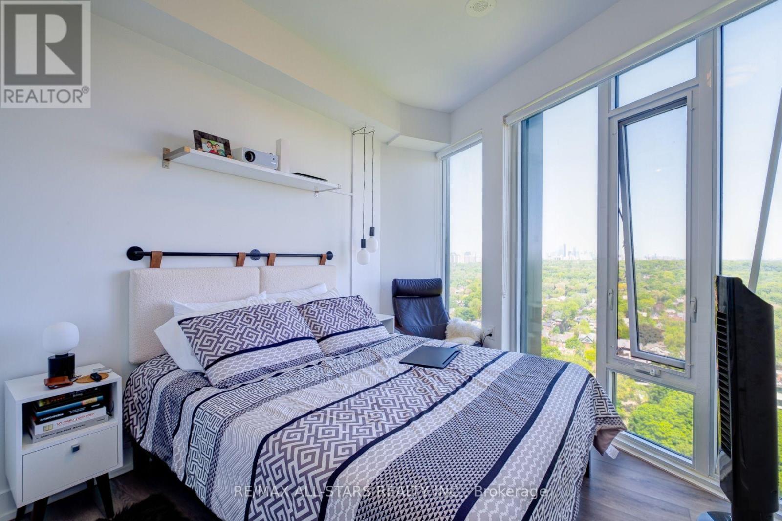 2302 - 575 Bloor Street E, Toronto, Ontario  M4X 1J8 - Photo 14 - C13070678