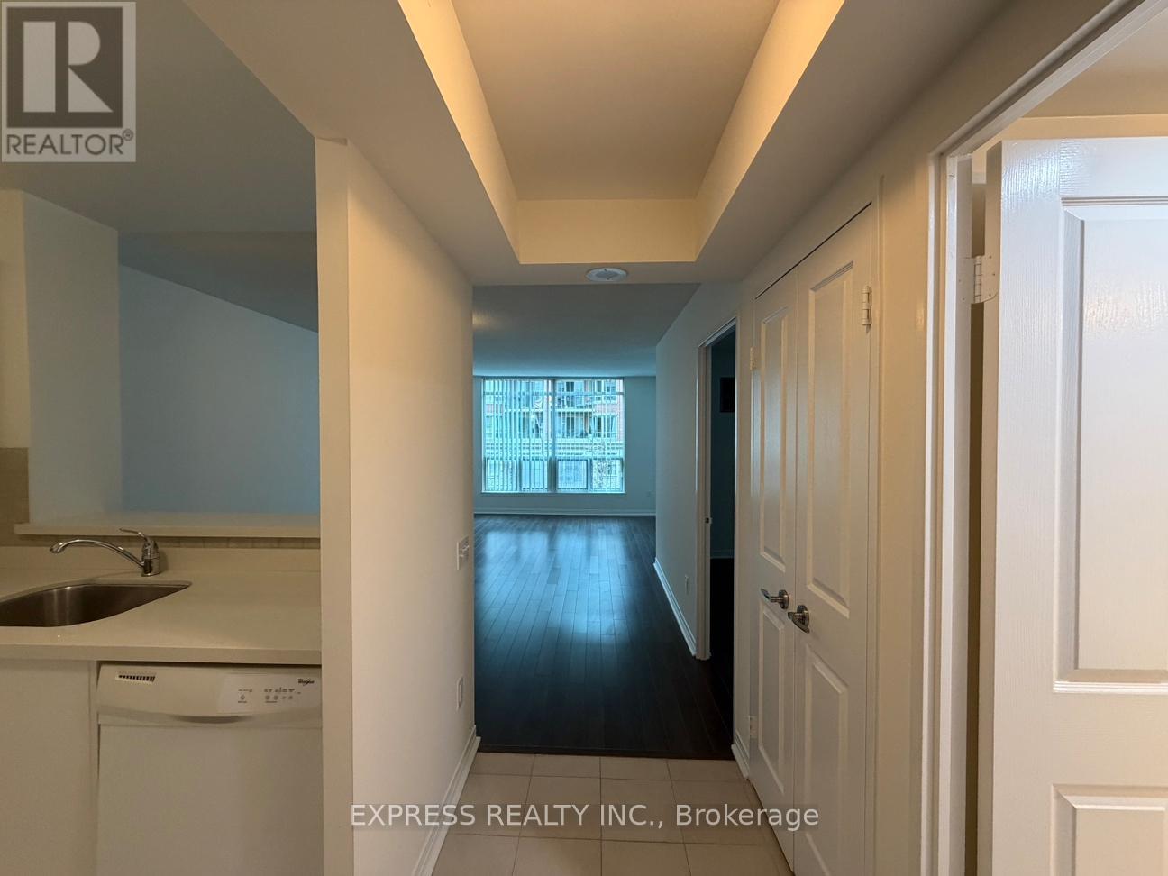 320 - 942 Yonge Street, Toronto, Ontario  M4W 3S8 - Photo 1 - C13070680