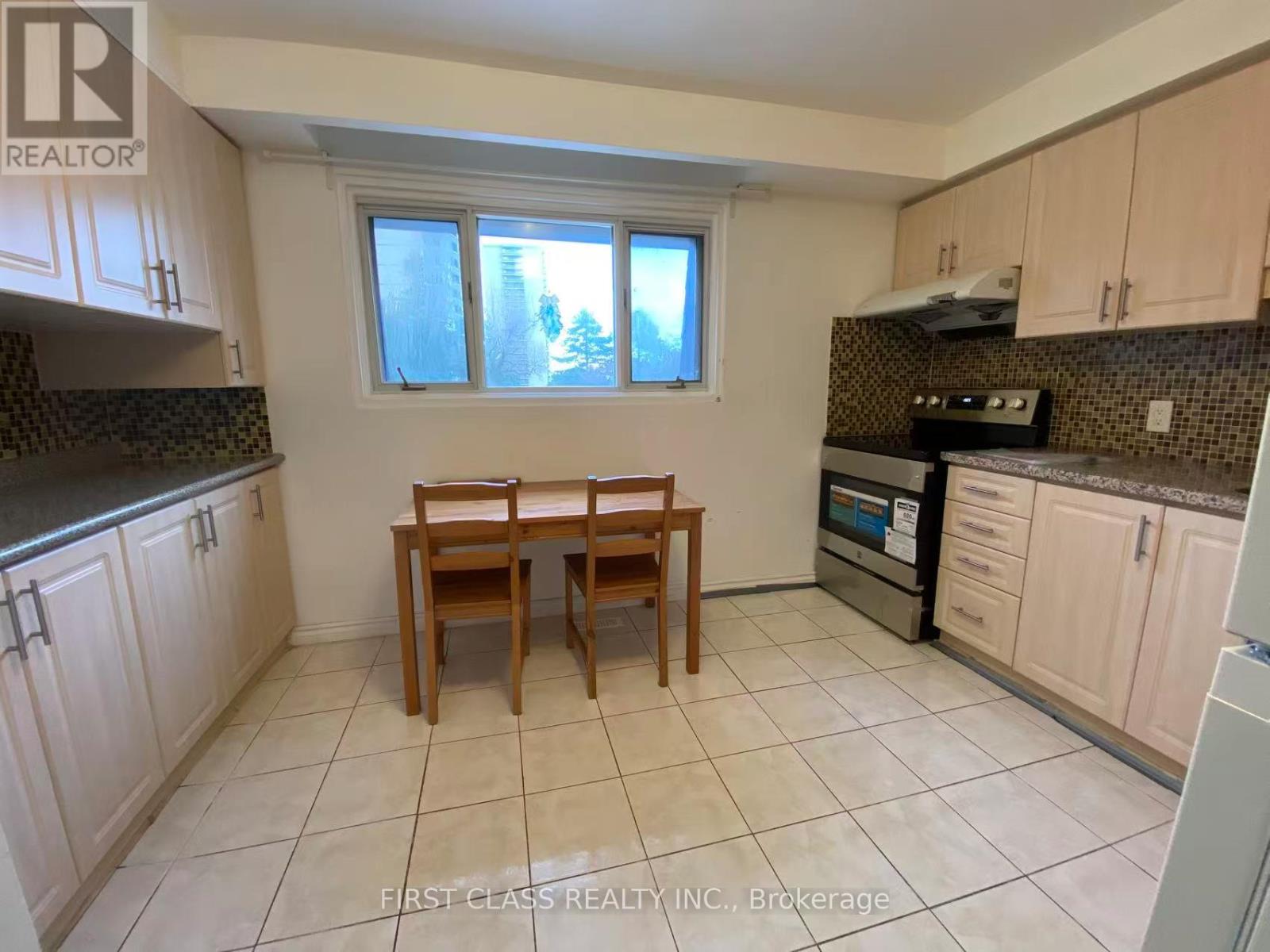 59 - 120 Beverly Glen Boulevard, Toronto, Ontario  M1W 1W6 - Photo 4 - E13070438