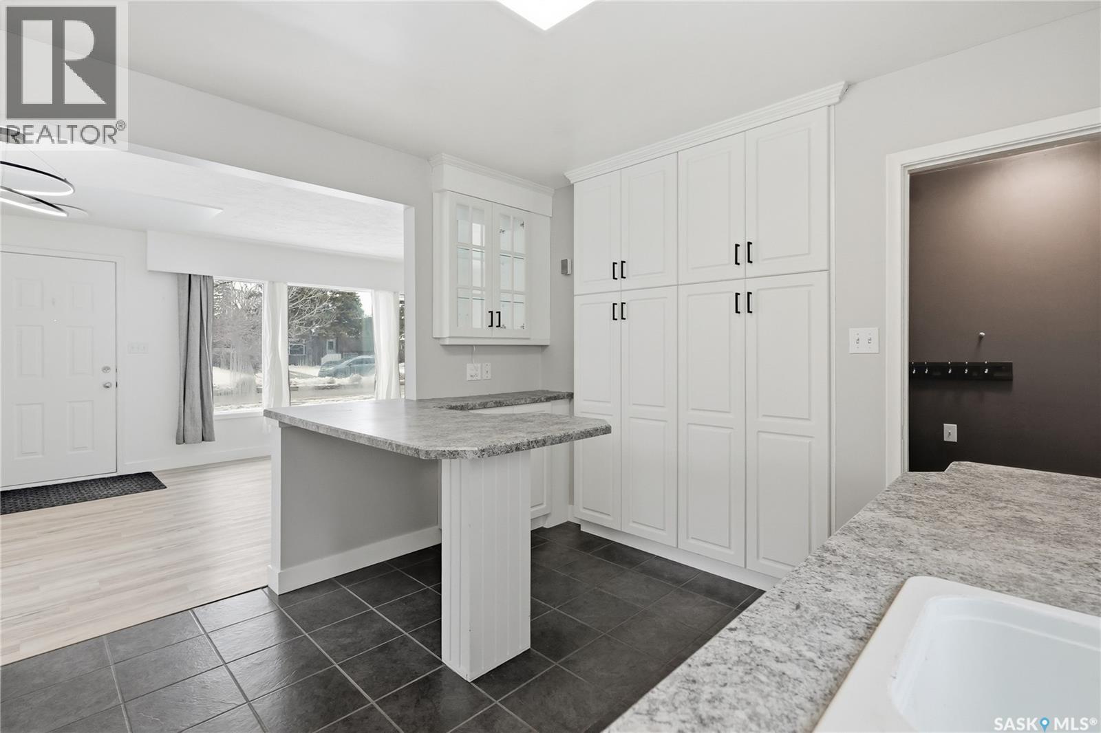 1604 Preston Avenue S, Saskatoon, Saskatchewan  S7H 2V8 - Photo 13 - SK034467