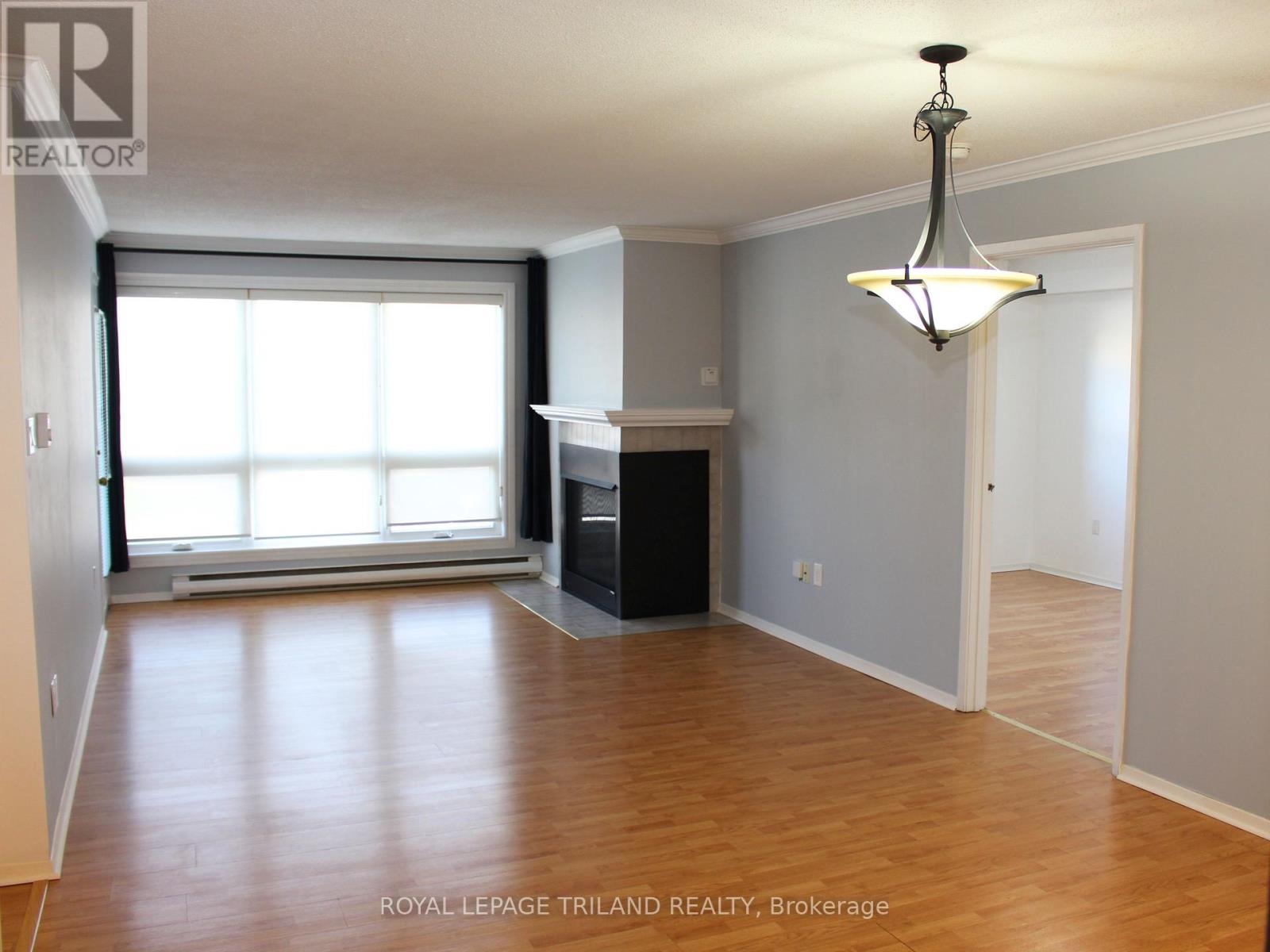 218 - 9 Jacksway Crescent, London North, Ontario  N5X 3T7 - Photo 2 - X12985092