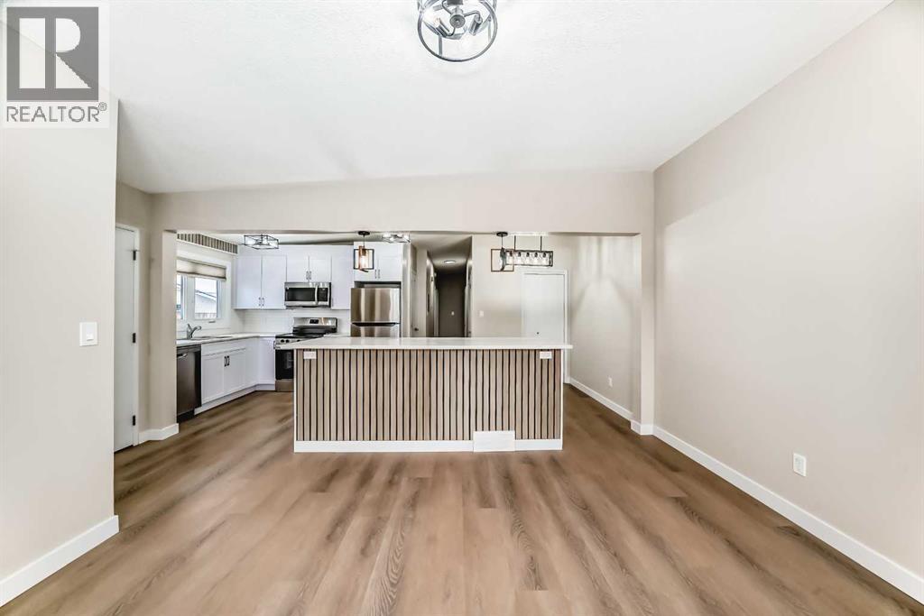7406-7408 Hunterfield Road NW, Calgary, Alberta  T2K 4L1 - Photo 14 - A2276447