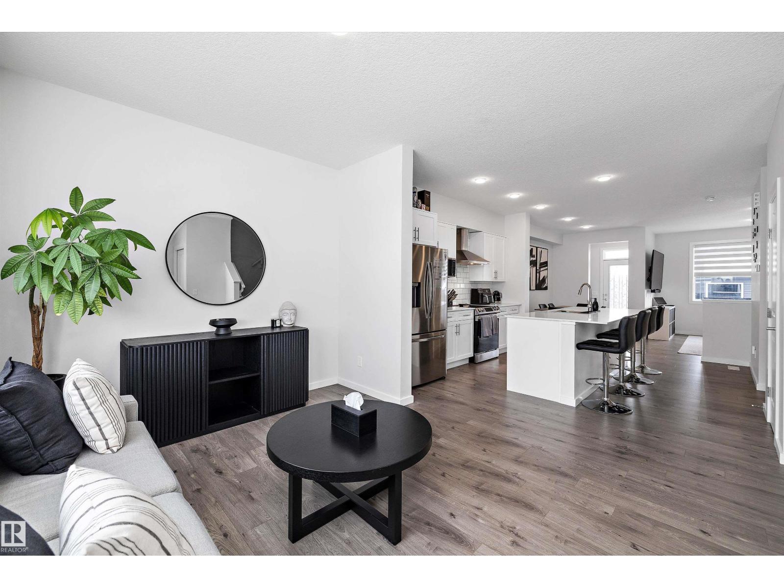 22539 81 AV NW, edmonton, Alberta
