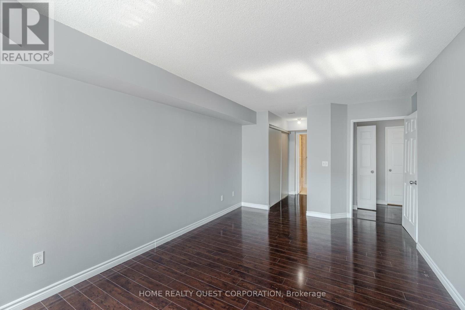 1410 - 325 Webb Drive, Mississauga, Ontario  L5B 3Z9 - Photo 16 - W13070350