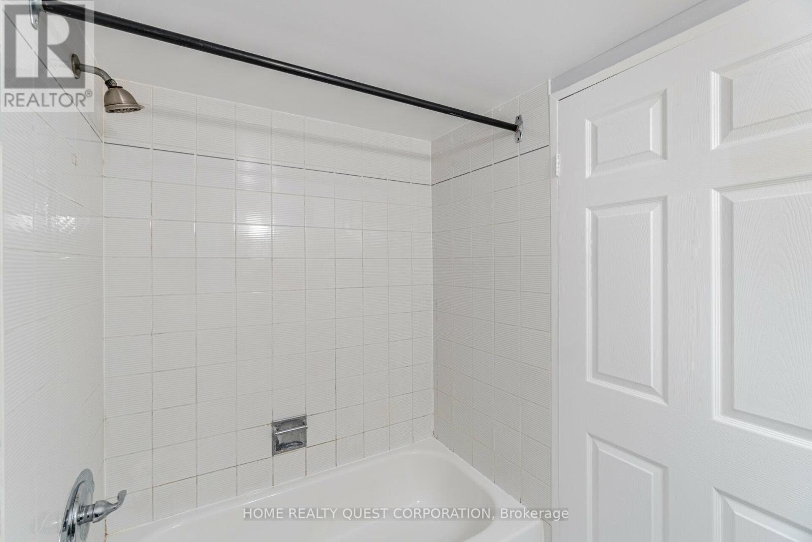 1410 - 325 Webb Drive, Mississauga, Ontario  L5B 3Z9 - Photo 24 - W13070350