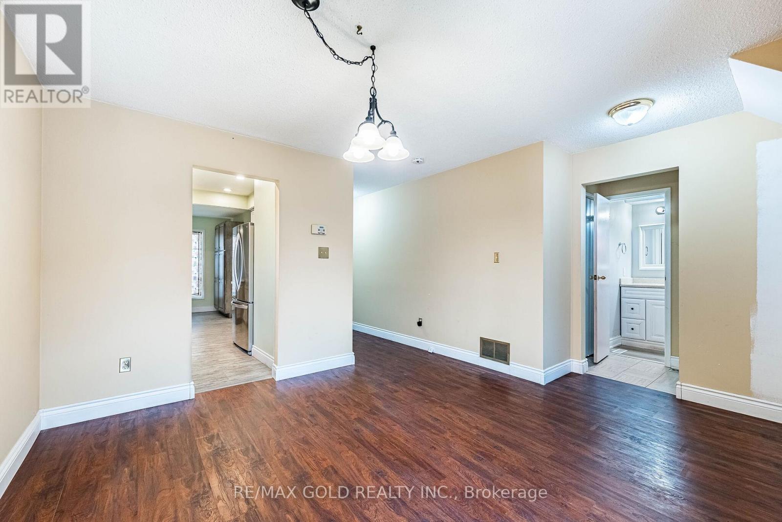 41 Simmons Boulevard, Brampton, Ontario  L6V 3W5 - Photo 16 - W13070486