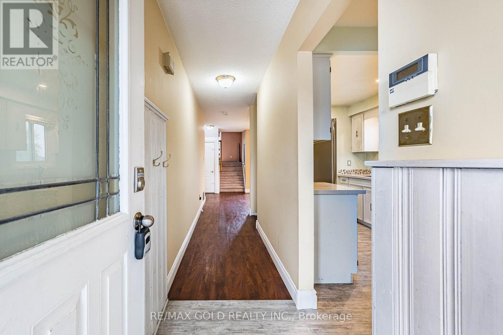 41 Simmons Boulevard, Brampton, Ontario  L6V 3W5 - Photo 6 - W13070486