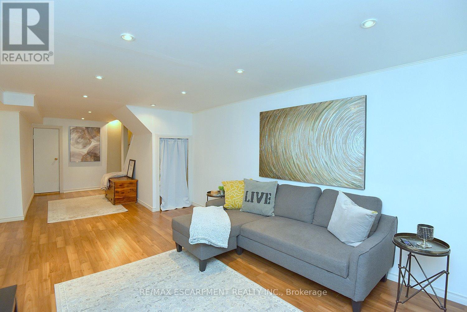1 - 477 Woodview Road, Burlington, Ontario  L7N 2Z9 - Photo 29 - W13070536