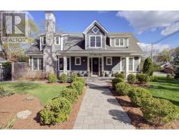 370 SPRUCE STREET, Oakville, Ontario