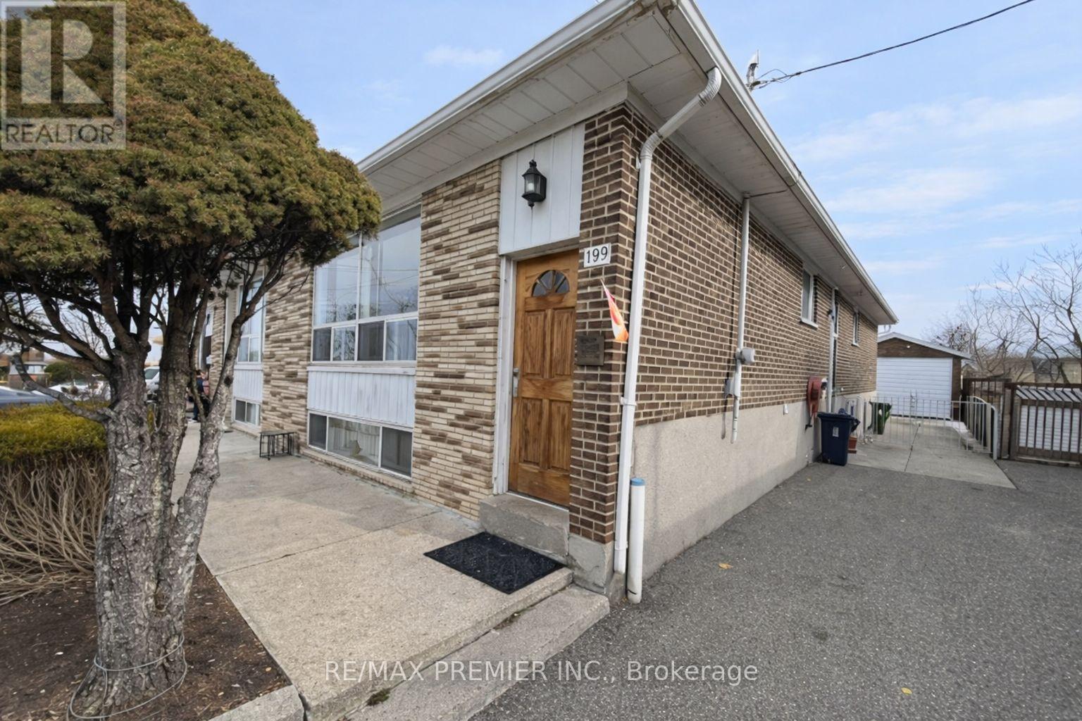 MAIN FLOOR - 199 GRACEDALE BOULEVARD, Toronto, Ontario