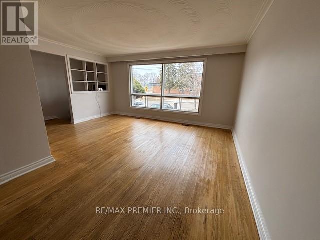 Main Floor - 199 Gracedale Boulevard, Toronto, Ontario  M9L 2C3 - Photo 4 - W13070576