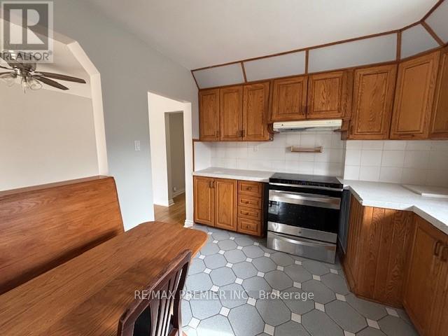 Main Floor - 199 Gracedale Boulevard, Toronto, Ontario  M9L 2C3 - Photo 7 - W13070576