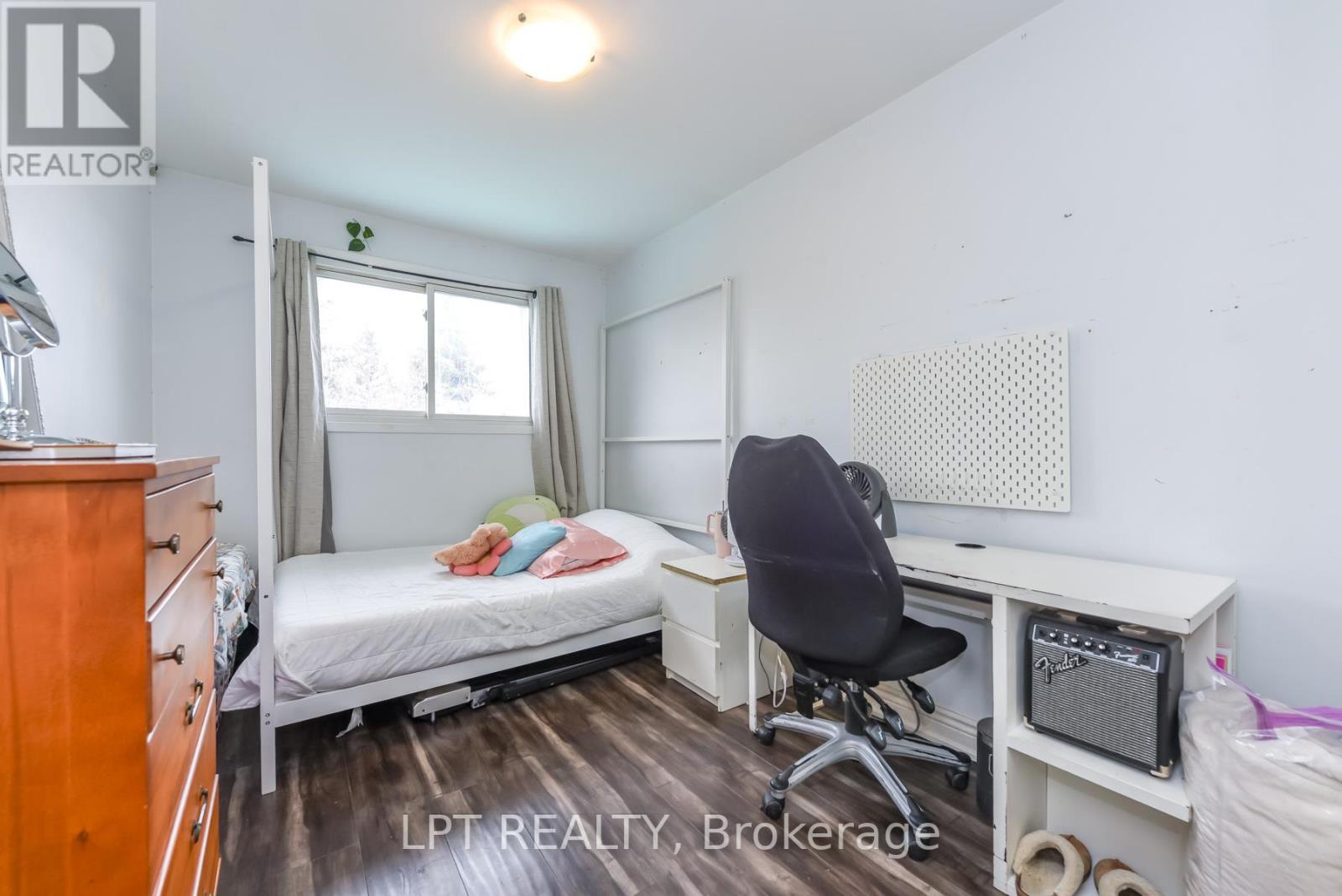 7101 Codlin Avenue, Mississauga, Ontario  L4T 2M3 - Photo 19 - W13070578
