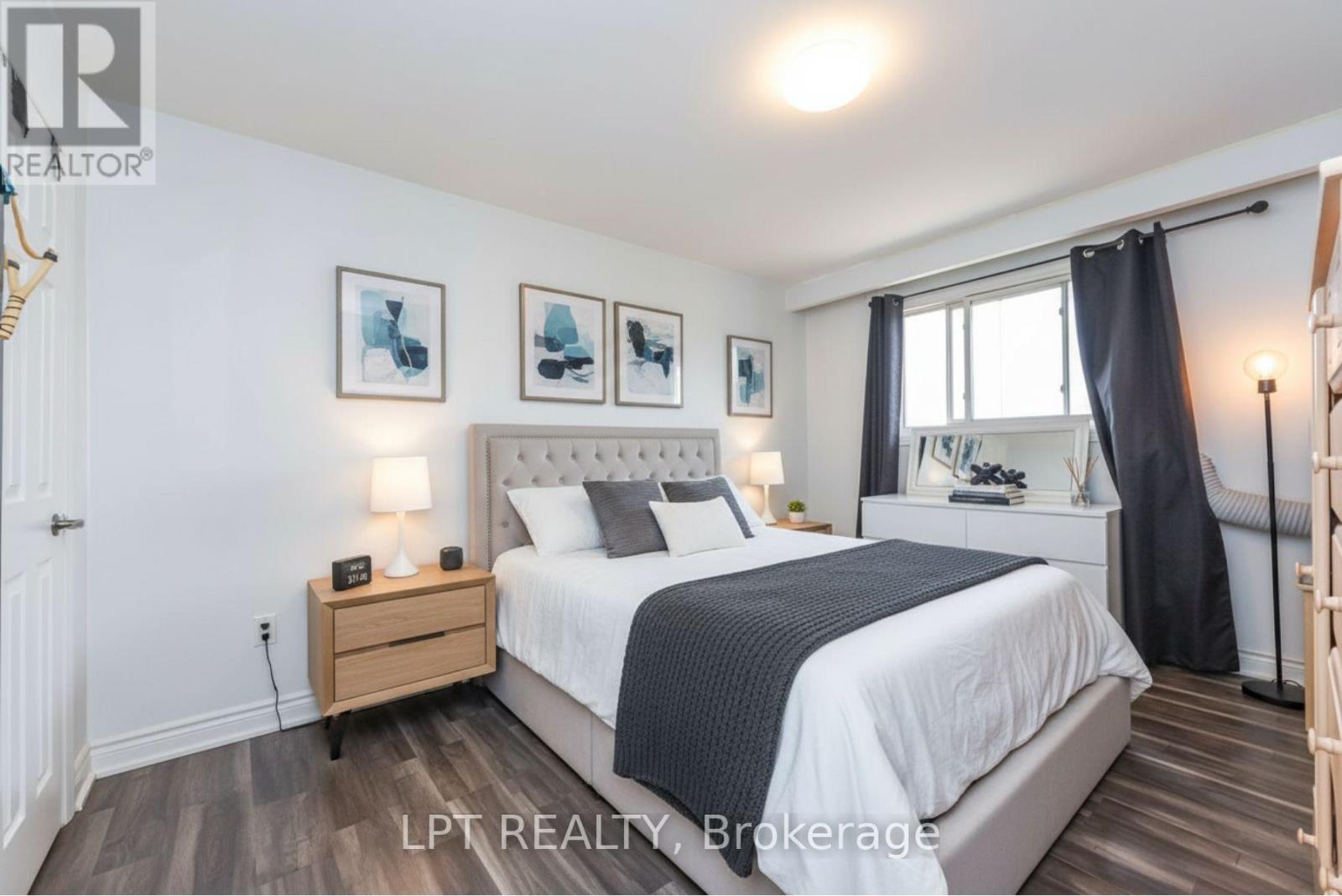 7101 Codlin Avenue, Mississauga, Ontario  L4T 2M3 - Photo 24 - W13070578