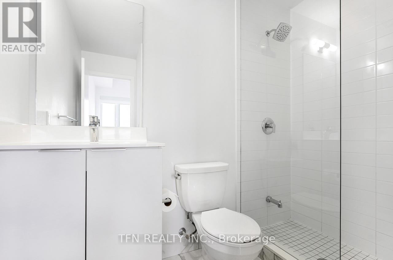 4703 - 20 Shore Breeze Drive, Toronto, Ontario  M8V 0C7 - Photo 5 - W13070654