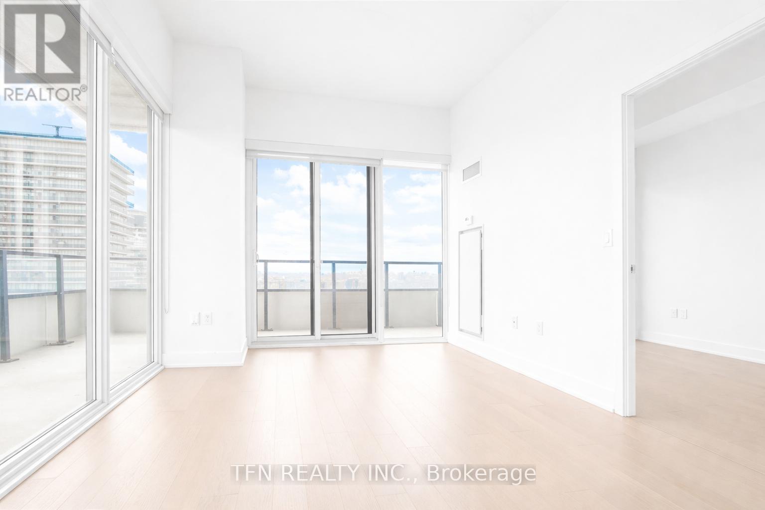 4703 - 20 Shore Breeze Drive, Toronto, Ontario  M8V 0C7 - Photo 6 - W13070654