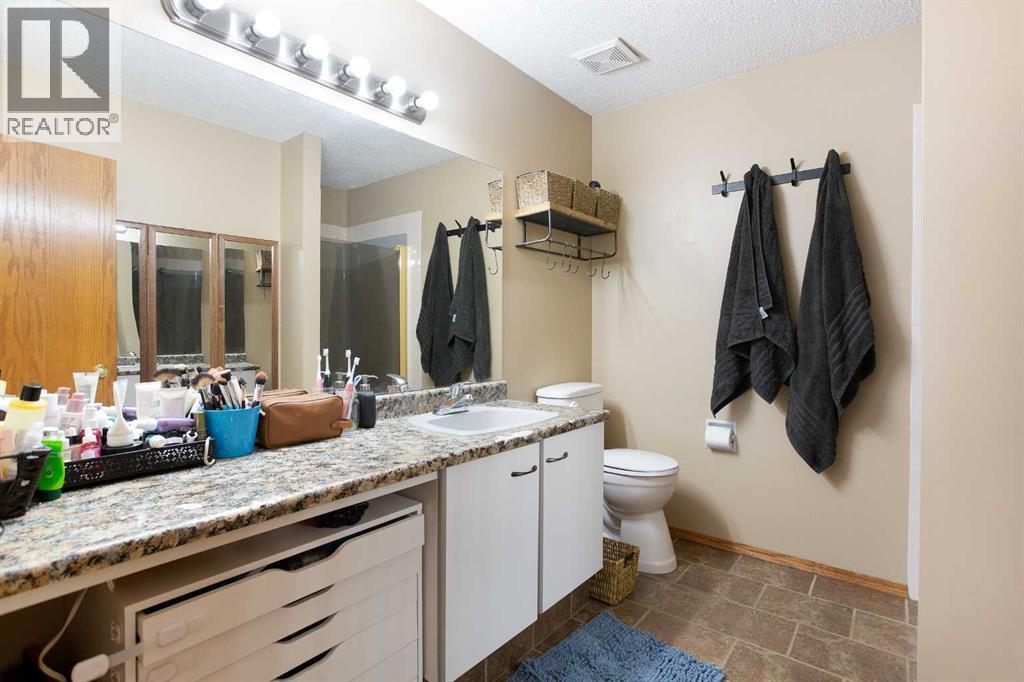 1771 Meadowbrook Drive Se, Airdrie, Alberta  T4A 2A4 - Photo 19 - A2306371