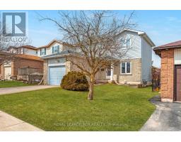 128 COURTNEY CRESCENT, Orangeville, Ontario