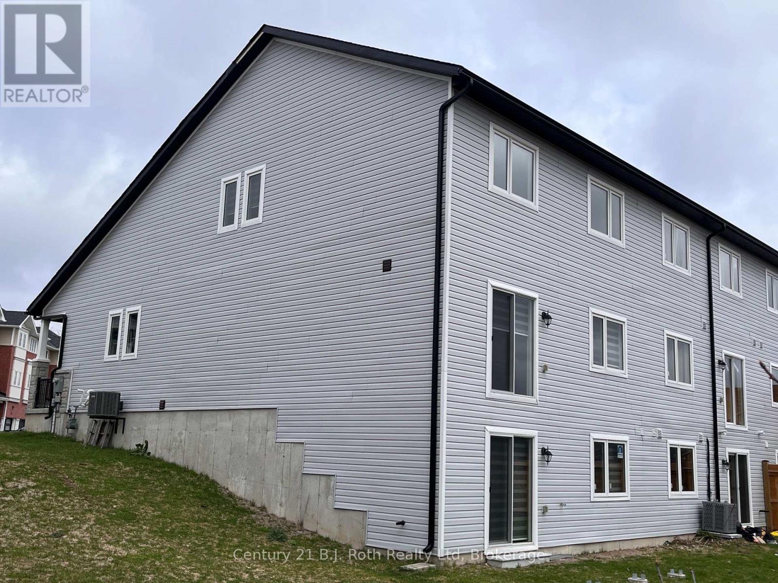 36 Lahey Crescent, Penetanguishene, Ontario  L9M 0W1 - Photo 30 - S12870724