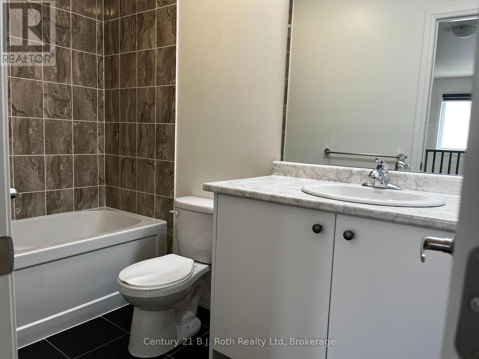 36 Lahey Crescent, Penetanguishene, Ontario  L9M 0W1 - Photo 27 - S12870724