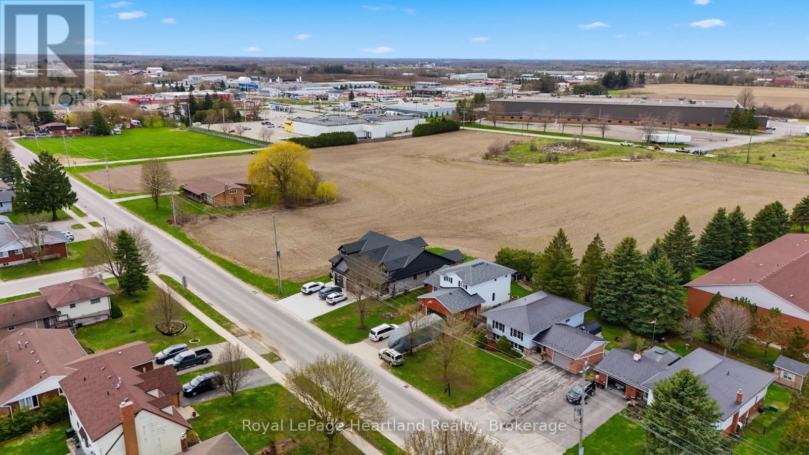 331 Sligo Road E, Wellington North, Ontario  N0G 2L2 - Photo 3 - X12846900