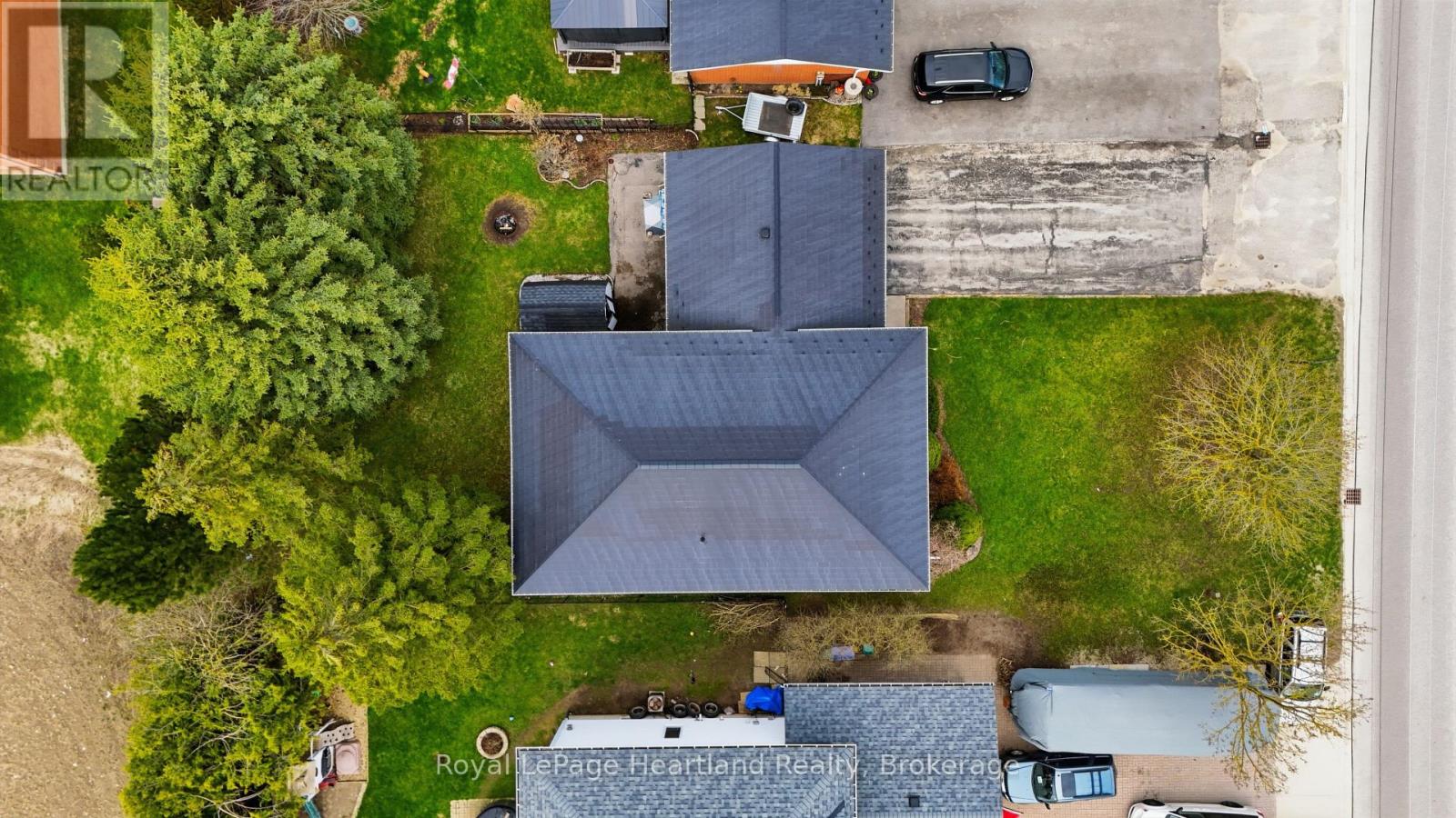331 Sligo Road E, Wellington North, Ontario  N0G 2L2 - Photo 2 - X12846900