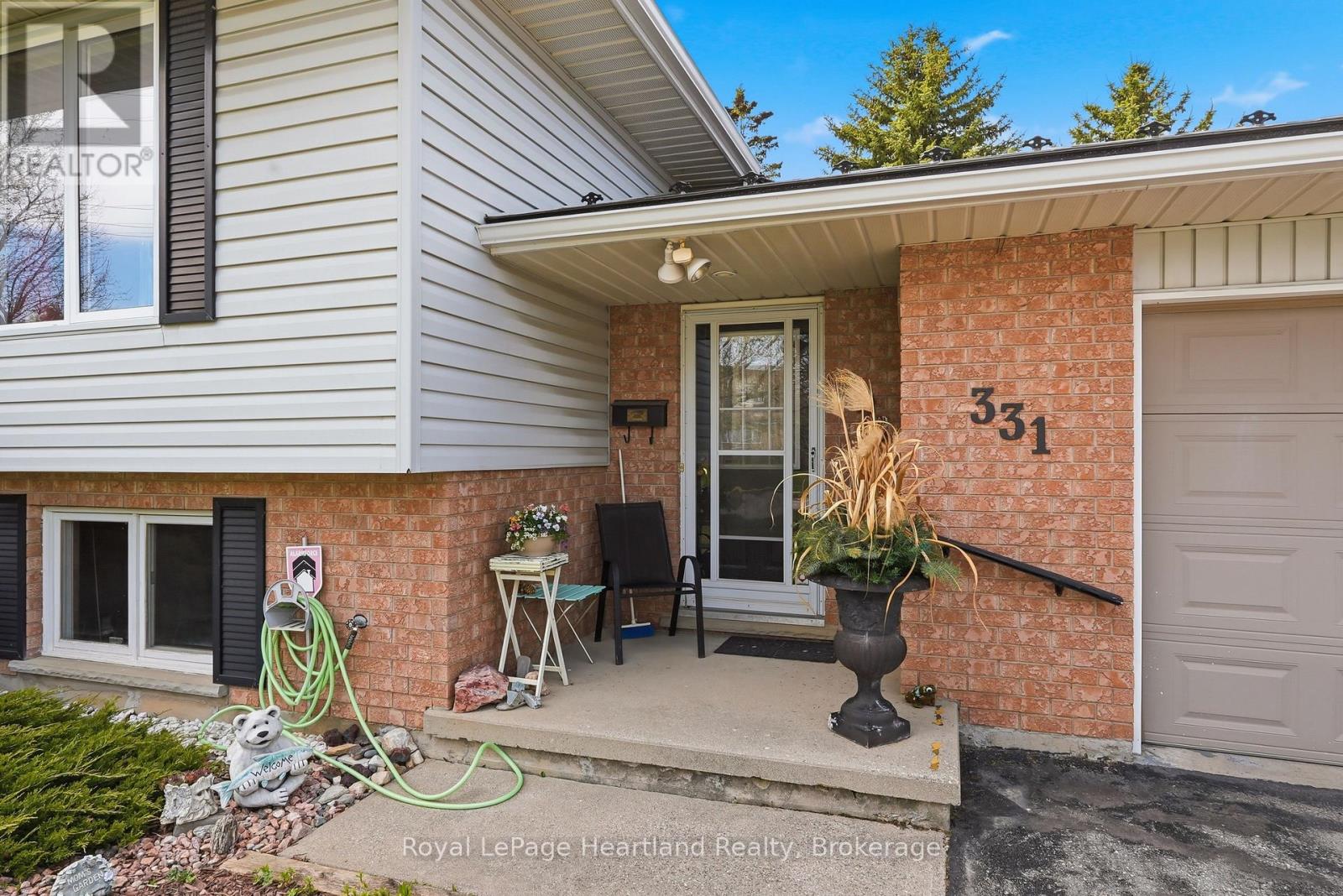 331 Sligo Road E, Wellington North, Ontario  N0G 2L2 - Photo 5 - X12846900