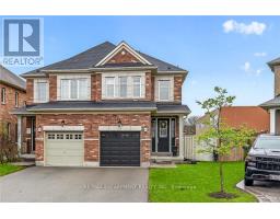100 NARBONNE CRESCENT, Hamilton, Ontario
