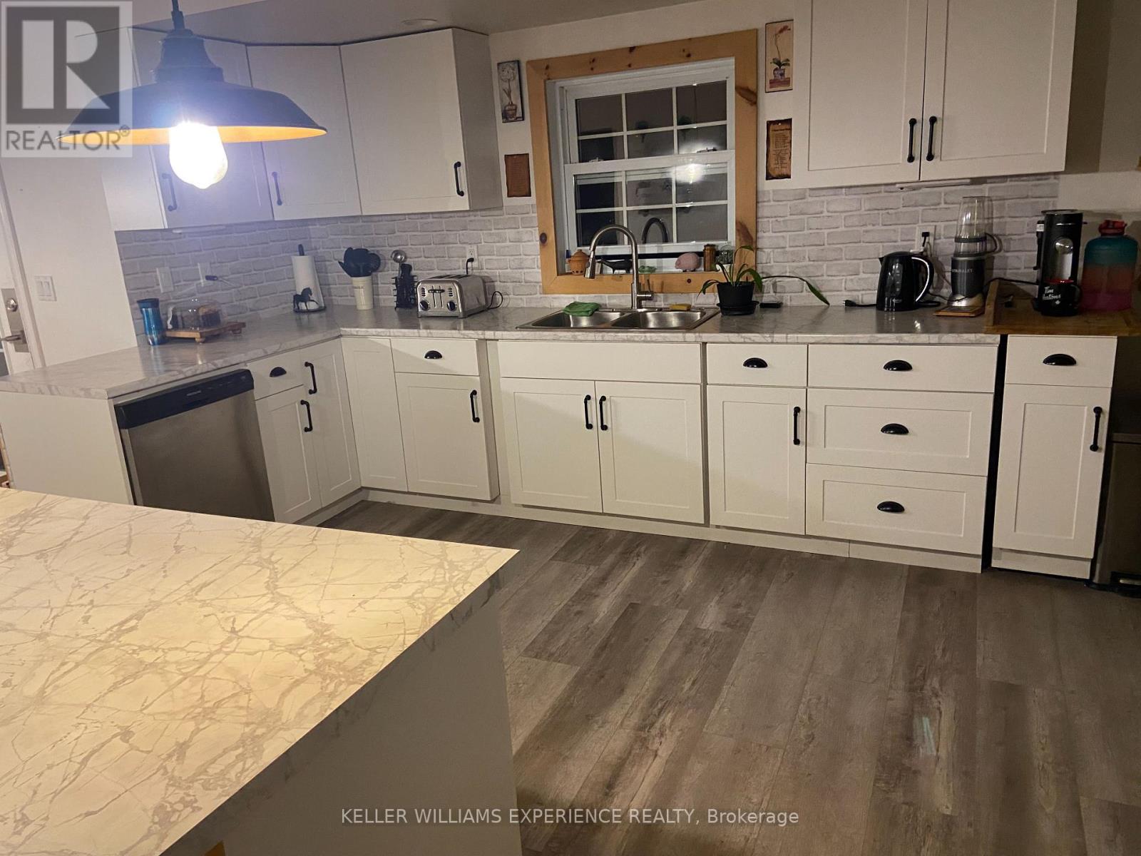 11153 522 Highway, Parry Sound Remote Area, Ontario  P0H 1Y0 - Photo 12 - X13070426